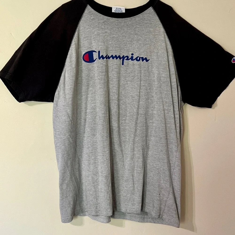 Men Champion T-shirt size 2xl - Picture 2 of 4